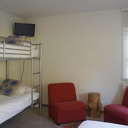 Welsden Dertien Bed & Breakfast Margraten Bagian luar foto